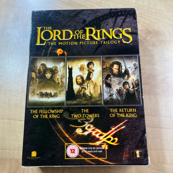 The Lord of the Rings: The Motion Picture Trilogy DVDs - Picture 3 of 7
